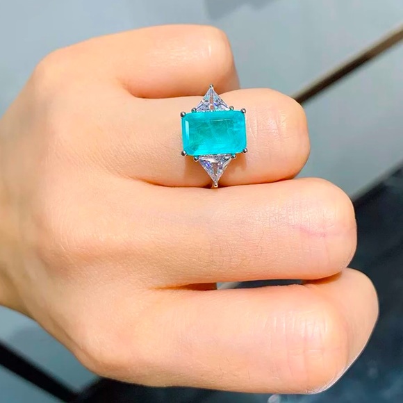 ✨Paraiba and Topaz Engagement Ring✨ - Picture 4 of 4